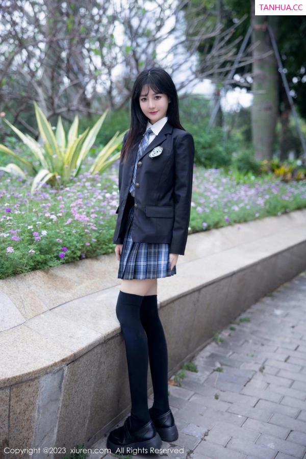   [XiuRen]高清写真图 2023.04.28 No.6662 幼幼 制服美腿第8张图片